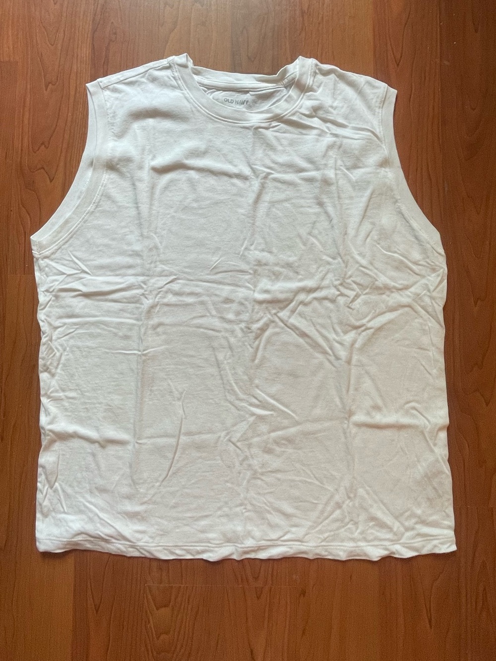NWOT white Old Navy muscle tank
